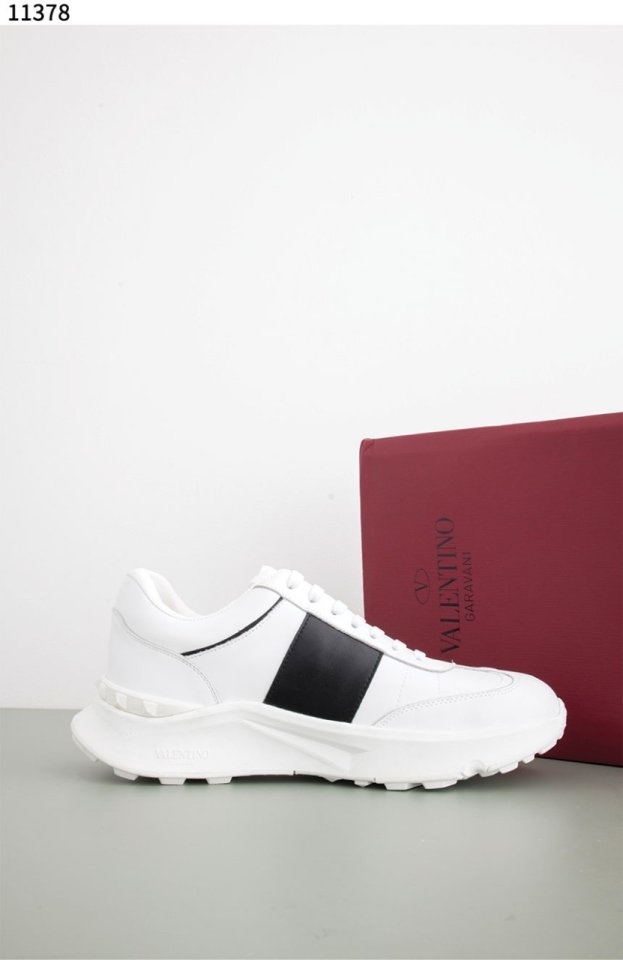 발렌티노 배색 레더 스니커즈