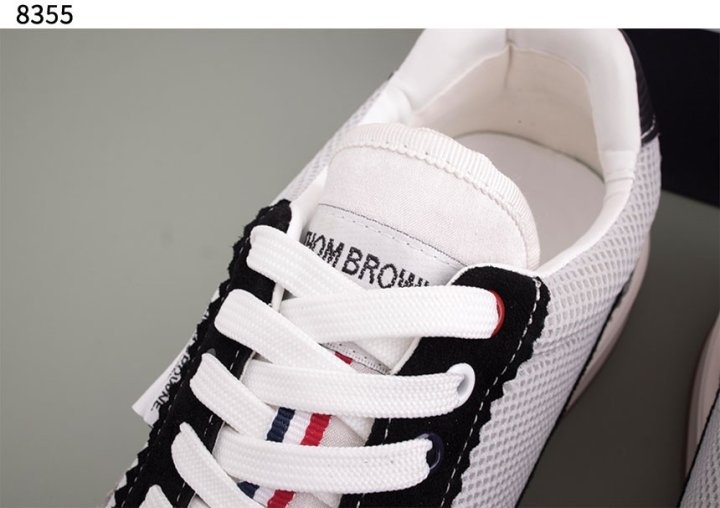 톰브라운 파인 키드 스웨이드 테크 러닝 슈즈