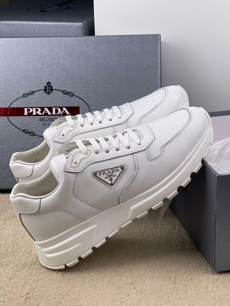 프라다 삼각로고 스파졸라토 스니커즈