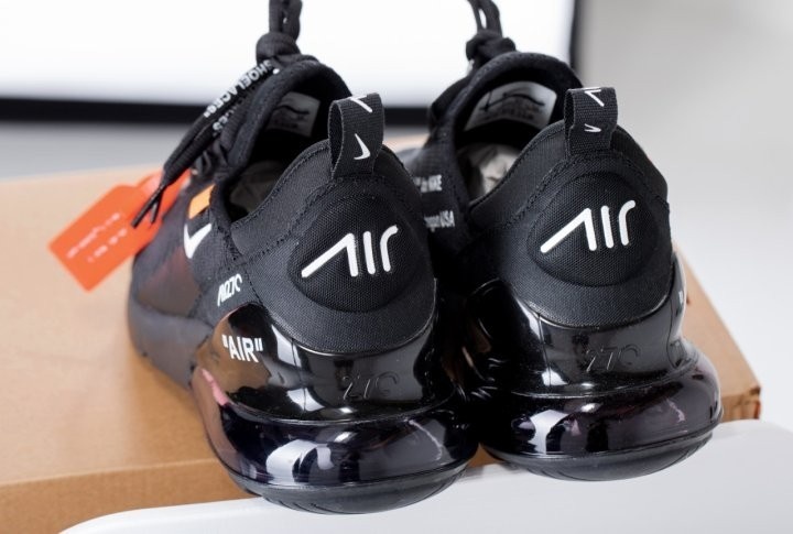 나이키 x 오프화이트 에어맥스 270 - 블랙