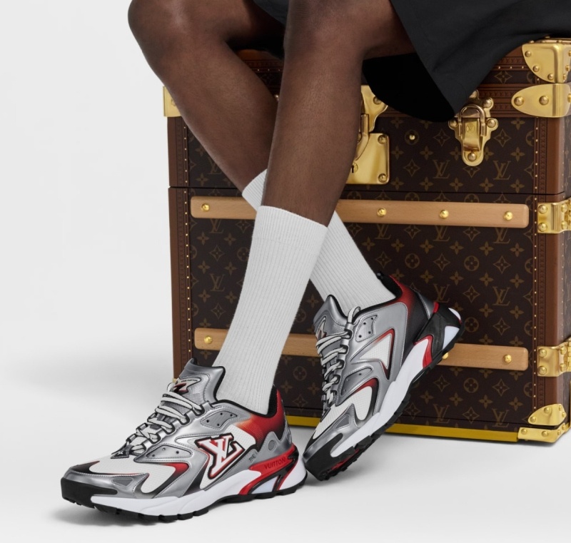 루이비통 러너 태틱 스니커즈 - 3 Color