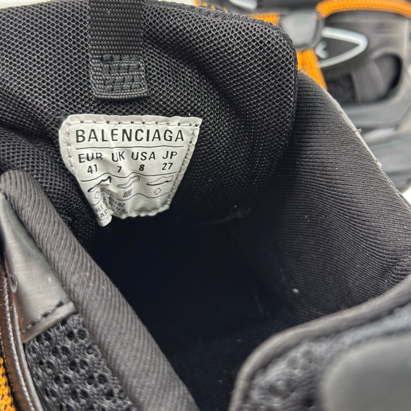 발렌시아가 트랙 트레일 레이스 스니커즈 블랙/오렌지