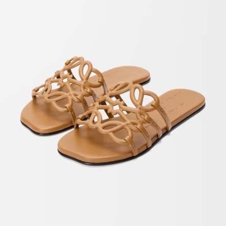 로에베 수입 페달 아나그램 슬라이드 - 2 Color