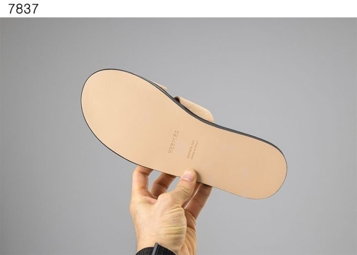 에르메스 남성 이즈미르 스웨이드 샌들 - 베이지