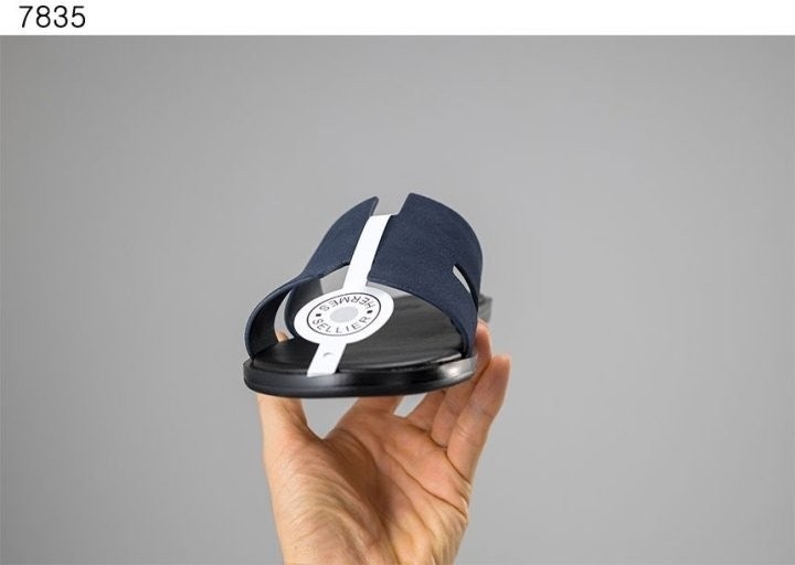 에르메스 남성 이즈미르 스웨이드 샌들 - 블랙