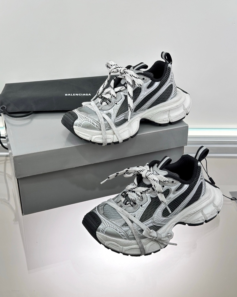 발렌시아가 3XL 그래디언트 스니커즈 블랙 그레이