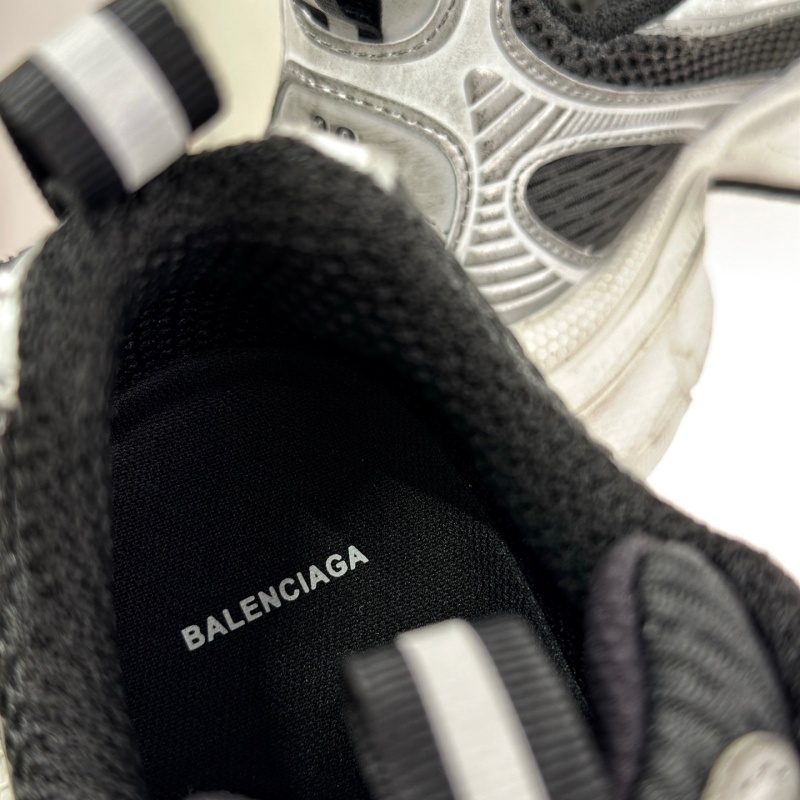 발렌시아가 3XL 그래디언트 스니커즈 블랙 그레이