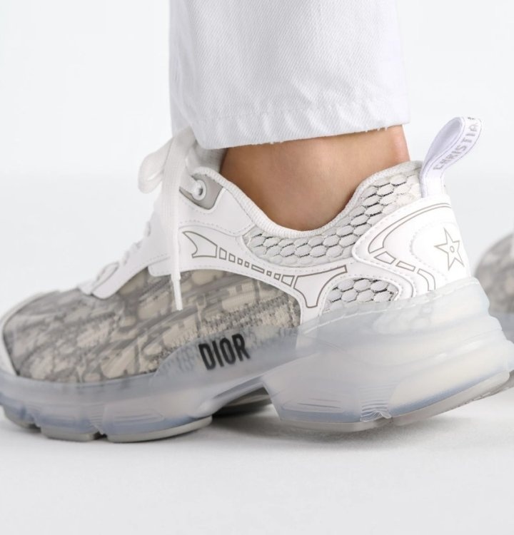 디올 바이브 스니커즈 - 그레이