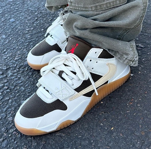 [나이키] 조던 x 트래비스 스캇 점프맨 잭 TR 스니커즈 (정품급) 3color