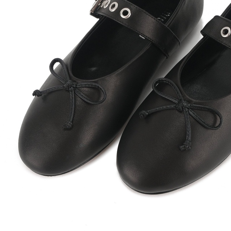 미우미우 가죽 발레리나 플랫 슈즈