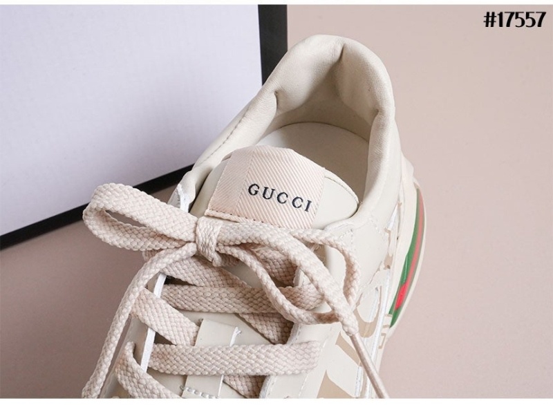 구찌 띠로고 라이톤 레더 스니커즈