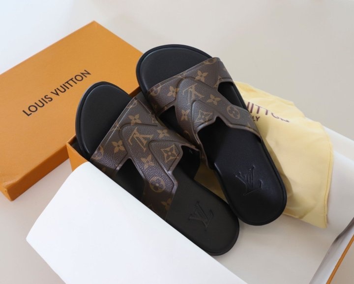 루이비통 오아시스 뮬