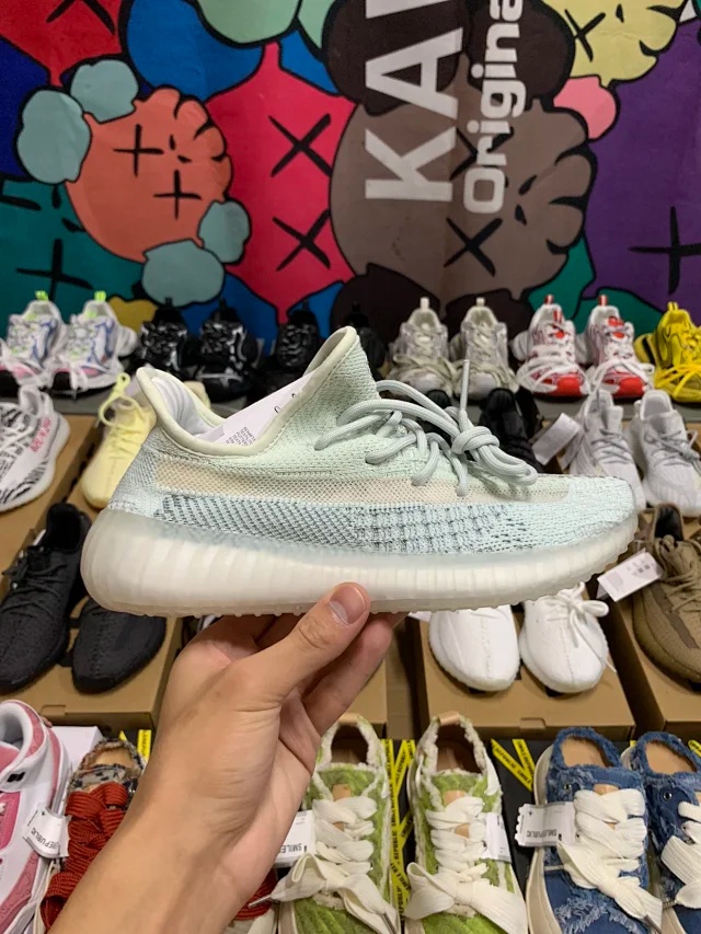 -한정수량특가- 아디다스 이지 부스트 350 V2 17종!