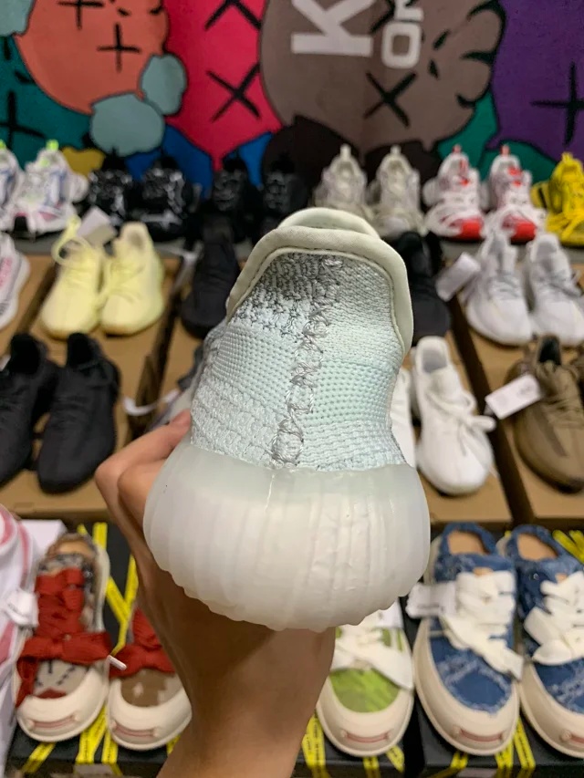 -한정수량특가- 아디다스 이지 부스트 350 V2 17종!