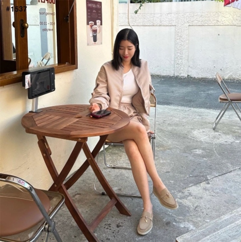 로로피아나 여성 썸머 참 워크 스웨이드 카프스킨 파우더 펄 로퍼