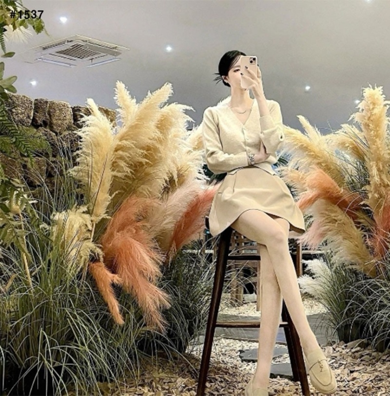 로로피아나 여성 썸머 참 워크 스웨이드 카프스킨 파우더 펄 로퍼