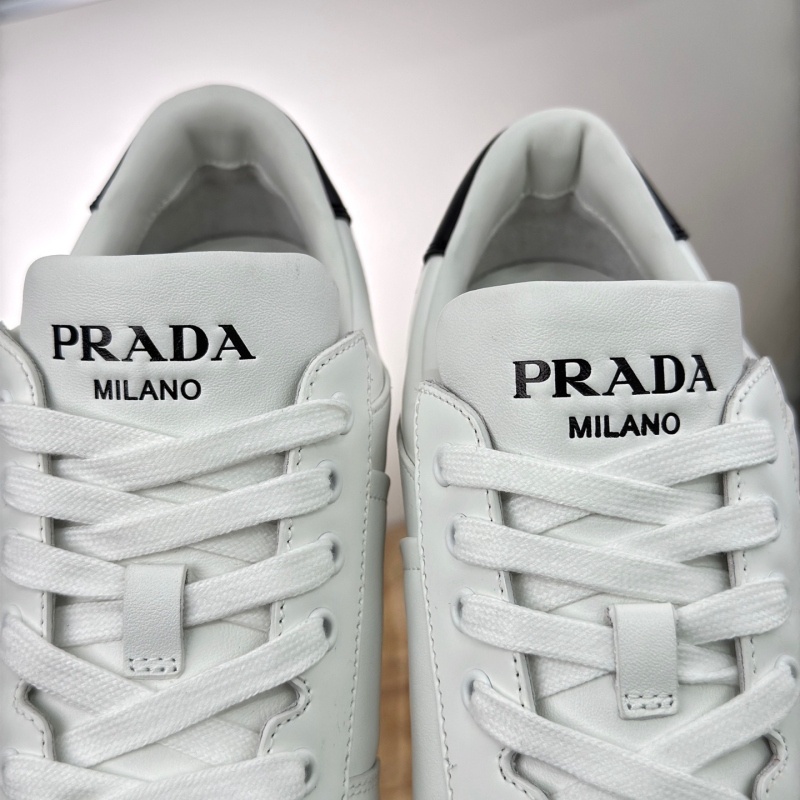 프라다 다운타운 스니커즈 - 화이트블랙