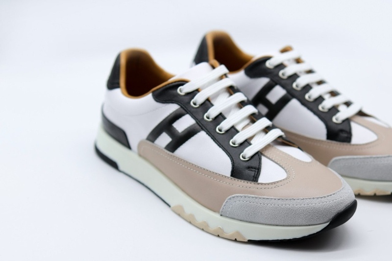 에르메스 트레일 스니커즈