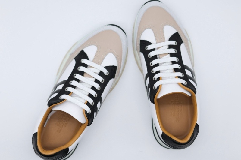 에르메스 트레일 스니커즈