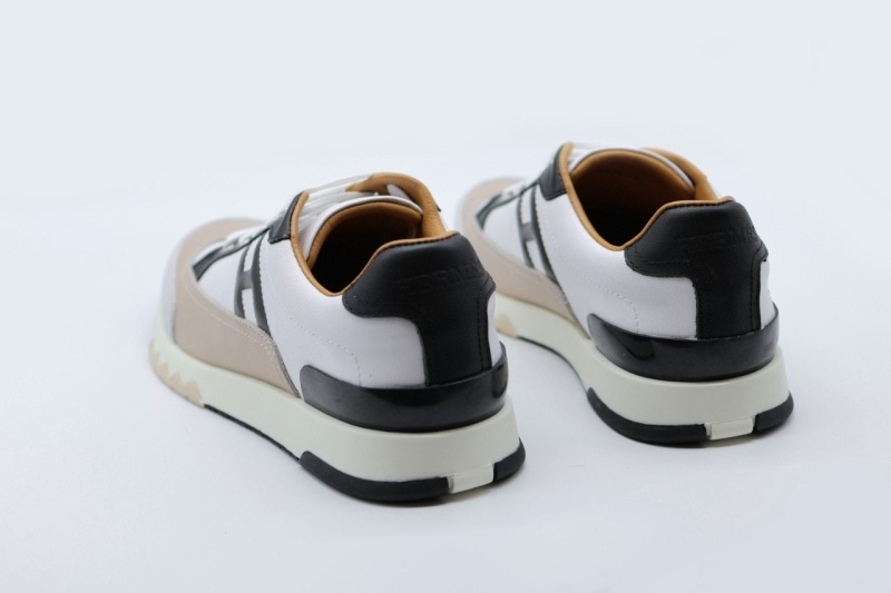 에르메스 트레일 스니커즈