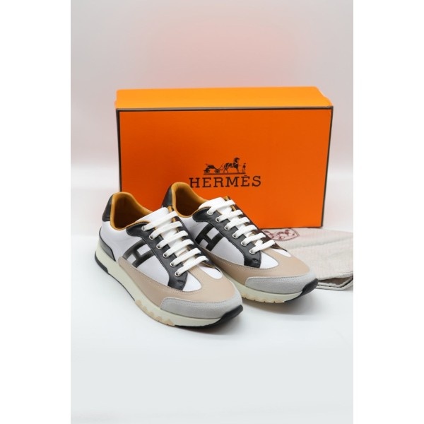 에르메스 트레일 스니커즈