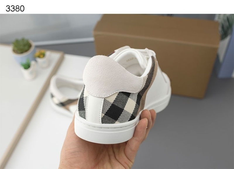 버버리 레더 스웨이드 하우스 체크 코튼 스니커즈