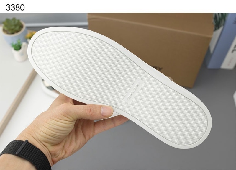 버버리 레더 스웨이드 하우스 체크 코튼 스니커즈