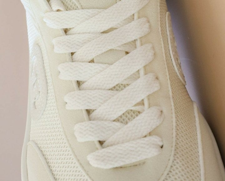 구찌 인터로킹 G 디테일 스니커즈