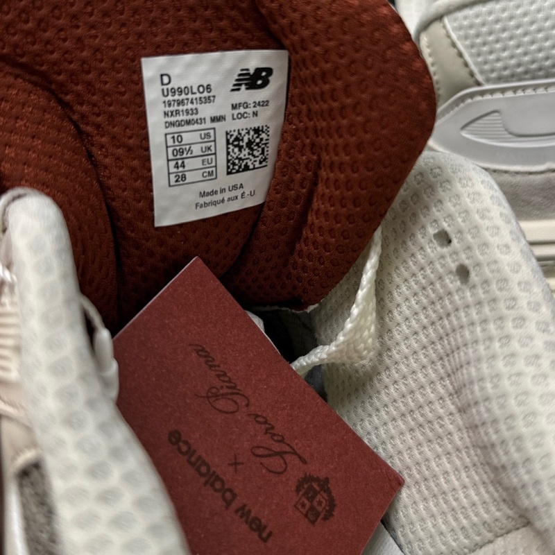 뉴발란스 x 로로피아나 990v6 메이드 인 USA 크림