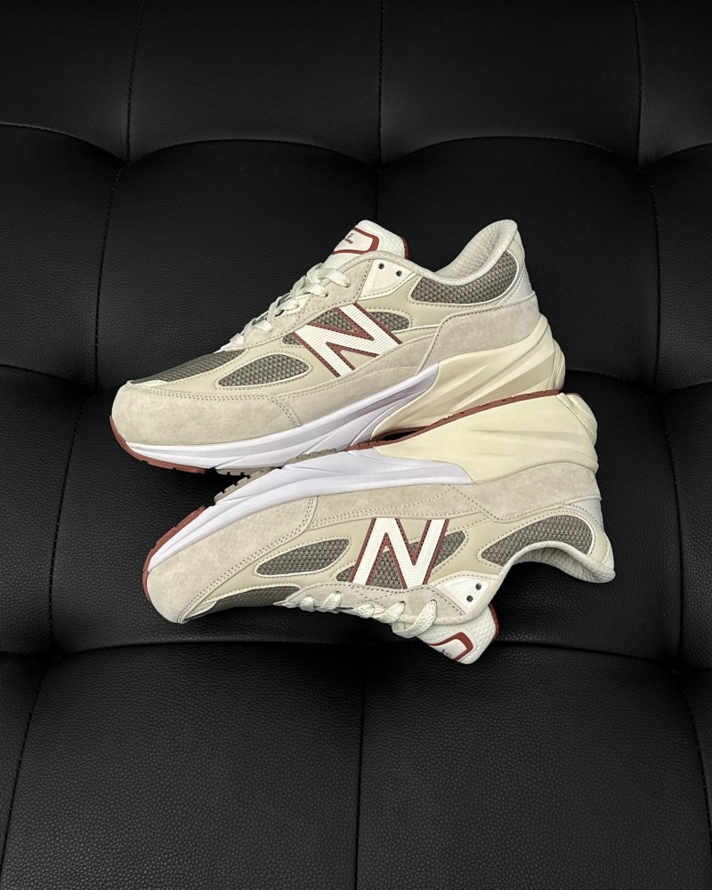 뉴발란스 x 로로피아나 990v6 메이드 인 USA 크림
