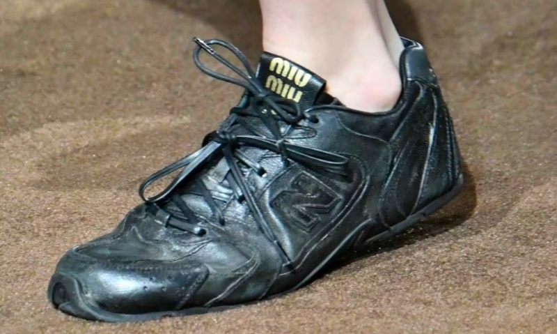 뉴발란스 x 미우미우 530 SL 레더 스니커즈 (정품급) -2COLOR