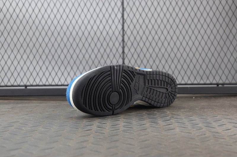 나이키 덩크로우 카시나 블루 스니커즈