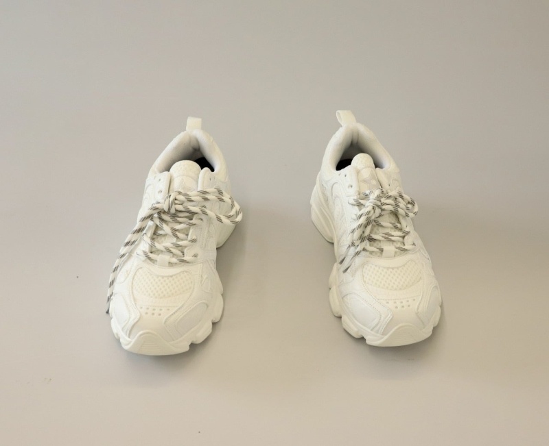 디올 크로노 스니커즈 메쉬 앤 화이트