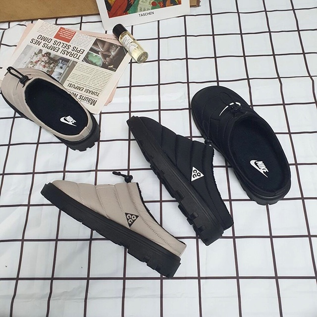 나이키 패딩 뮬 슬리퍼 (2color)-60777