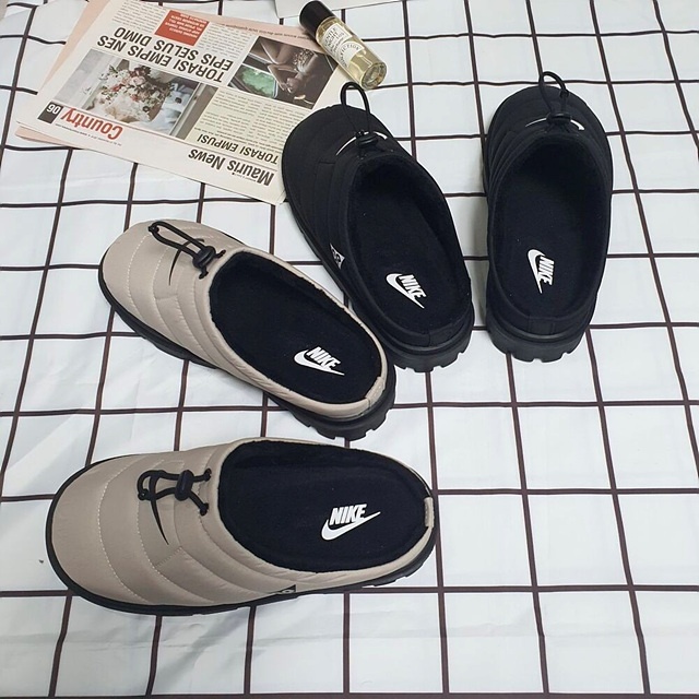 나이키 패딩 뮬 슬리퍼 (2color)-60777