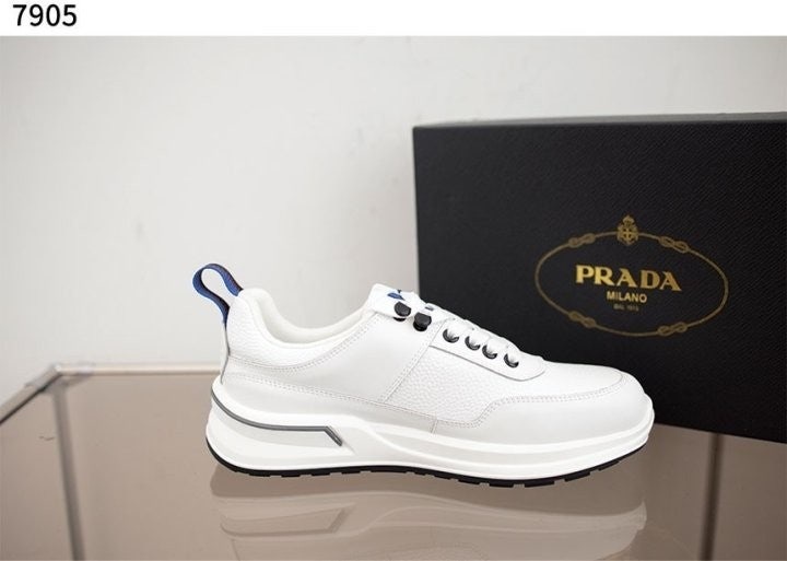 프라다 로우 화이트 스니커즈