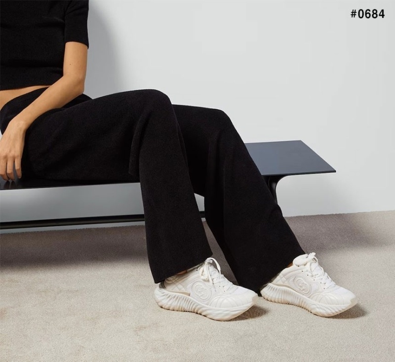 구찌 리플 레더 스니커즈