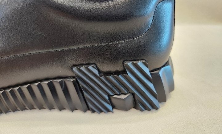 에르메스 24시즌 점프 스니커즈 (고급버전)