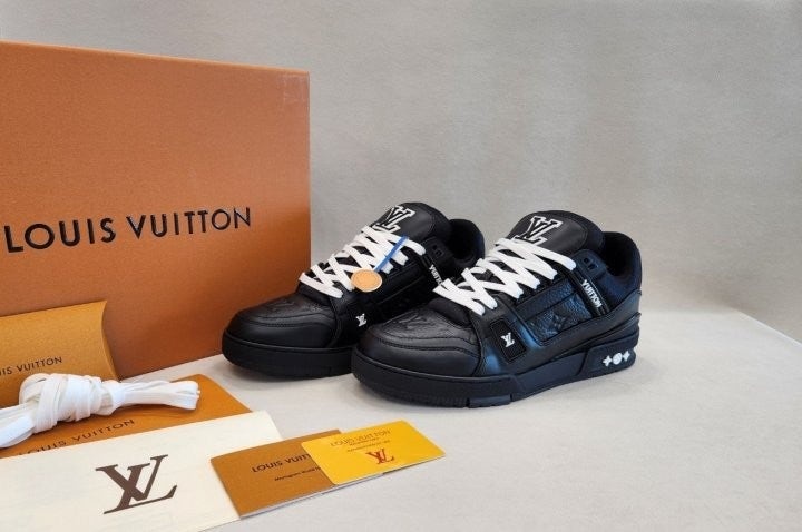 루이비통 24시즌 LV 트레이너 스니커즈 (고급버전)