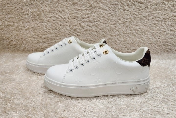 루이비통 타임아웃 스니커즈 (고급버전)