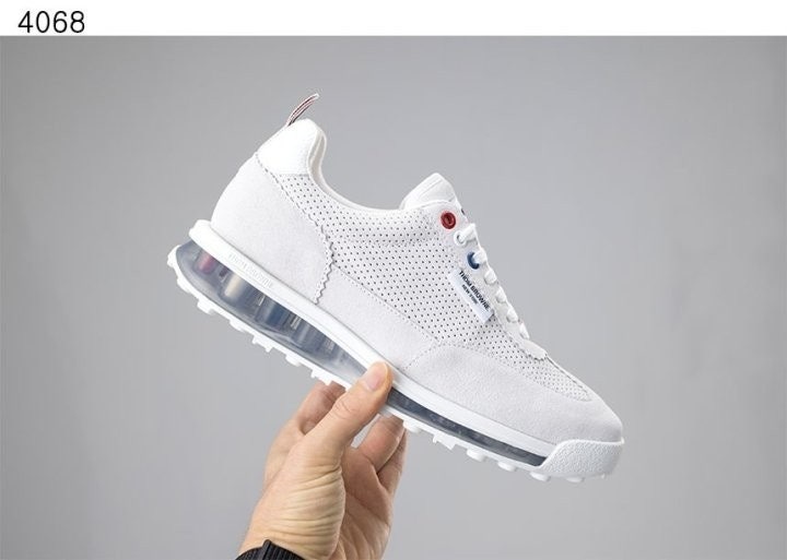 톰브라운 비텔로 테크러너 스니커즈