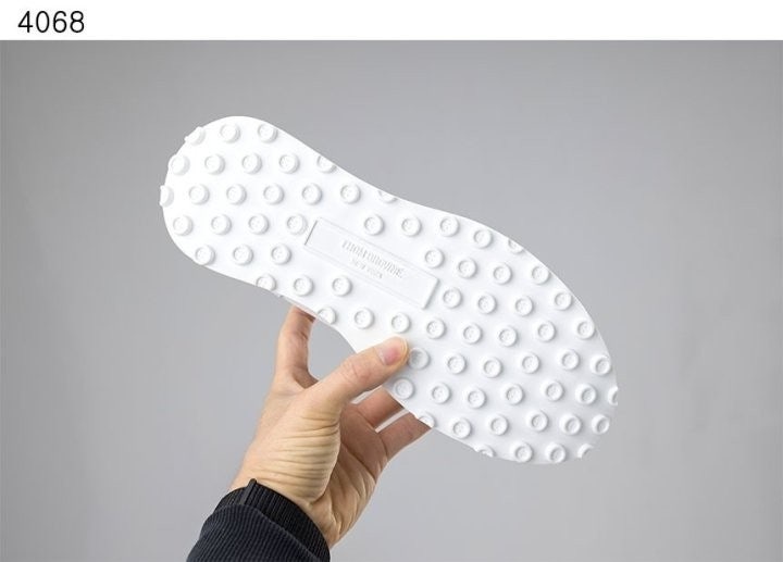 톰브라운 비텔로 테크러너 스니커즈