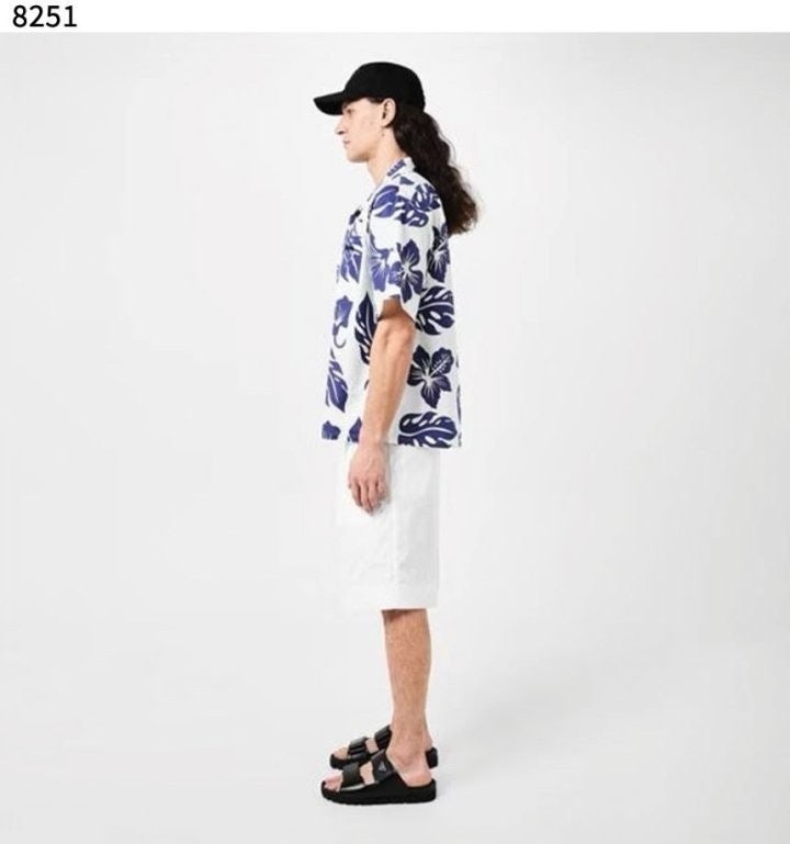 프라다 플라크 레더 슬라이드 은장 로고