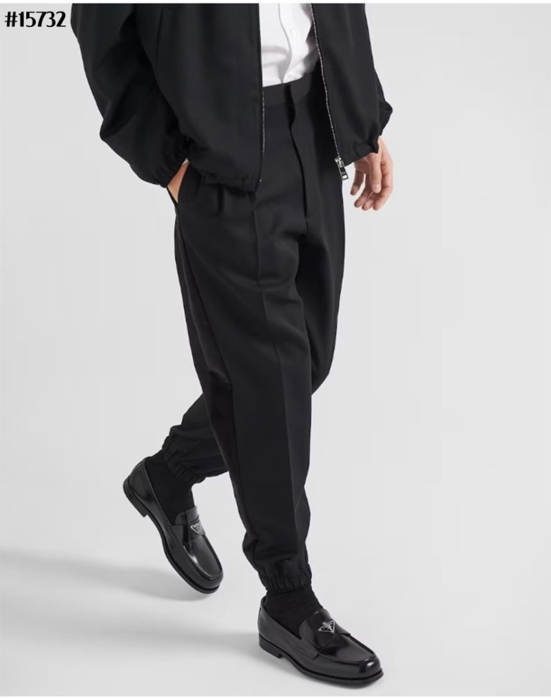 [PRADA] 프라다 브러쉬드 레더 로퍼