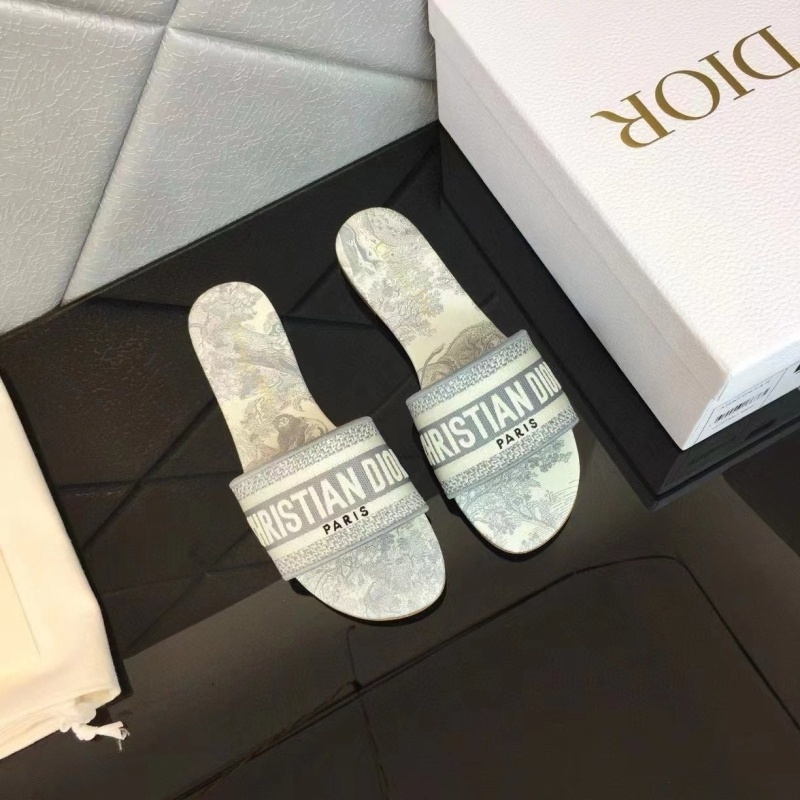 디올 오블리크 디웨이 뮬 그레이