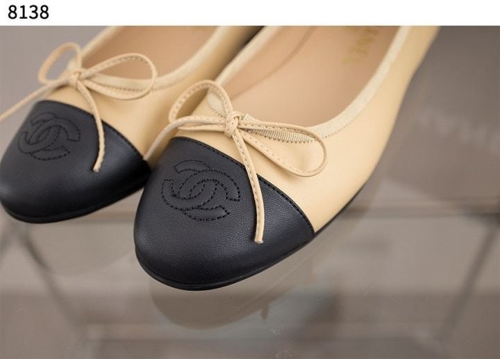 샤넬 플랫 슈즈 - 베이지