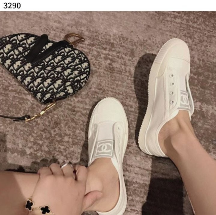 샤넬 로우탑 컨버스 스니커즈 - 화이트