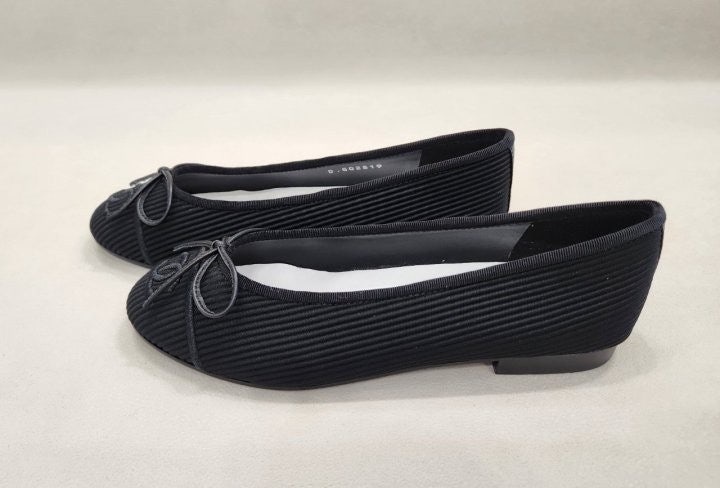 샤넬 24시즌 엠브로이더드 퍼블릭 플랫 슈즈 (고급버전)