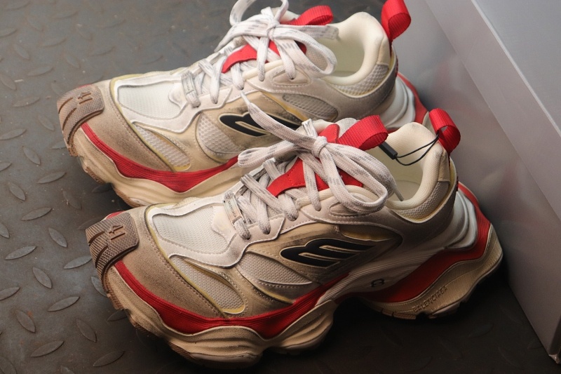 발렌시아가 카고 스니커즈 레드 -해외배송-