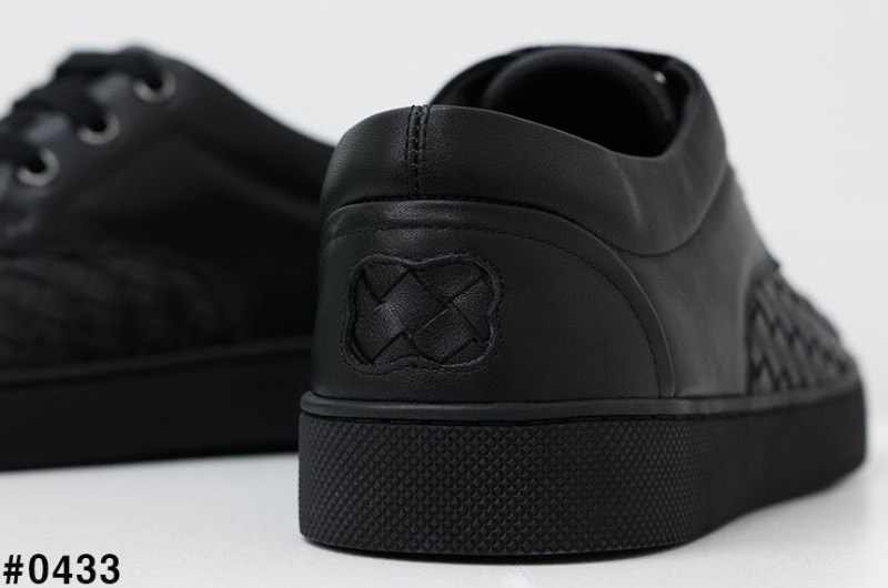 보테가베네타 인트레치아토 레더 스니커즈